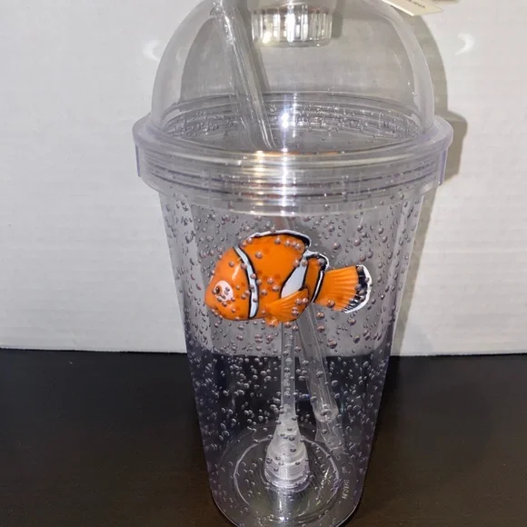Disney’s Finding Nemo Pixar Fest Light Up Cup - Picture 2 of 8